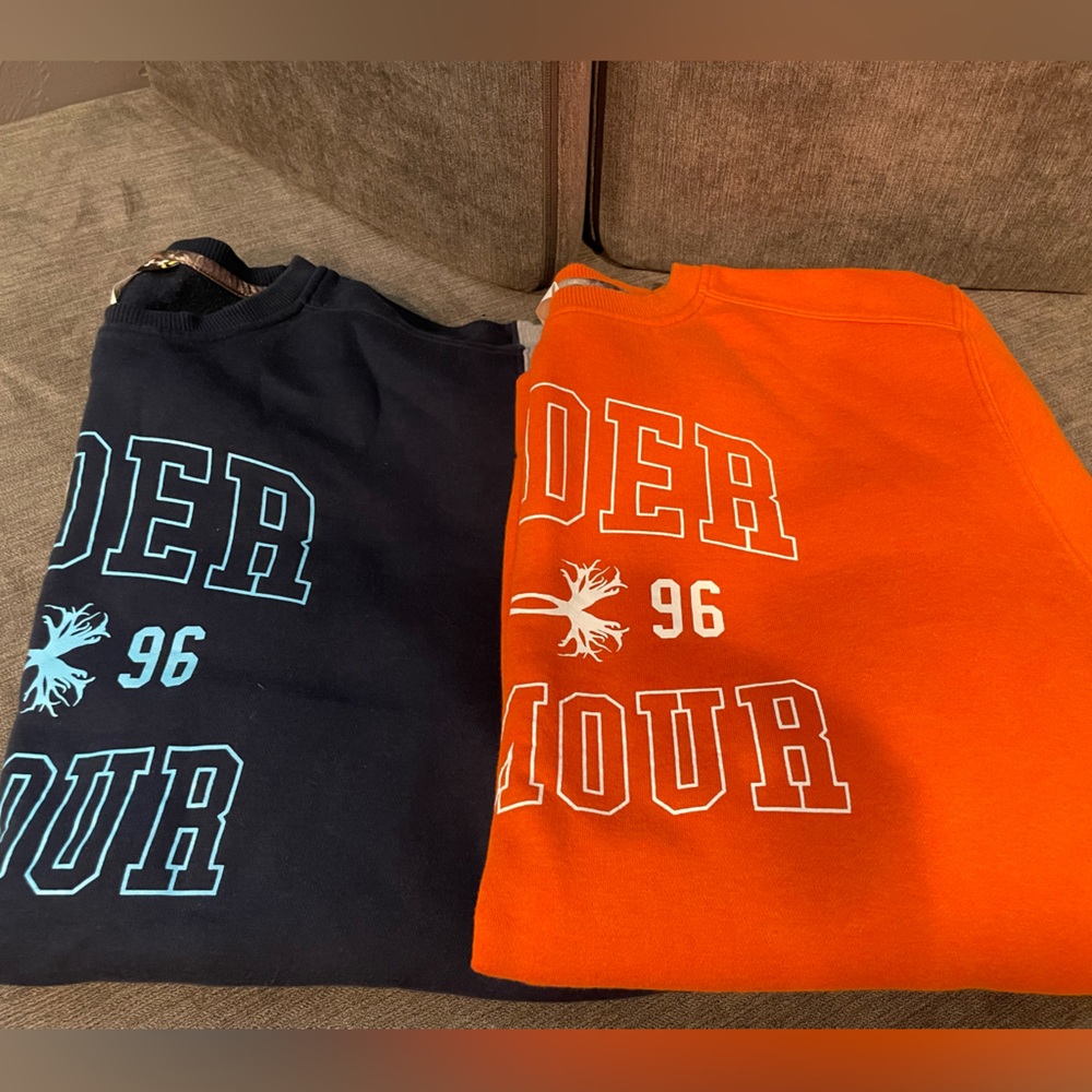 2 Under Armour 2XL Sweatshirts